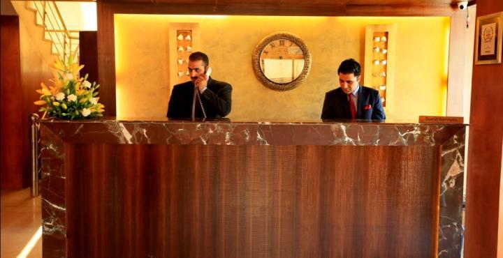 Batra Hotels And Residences Srīnagar Zewnętrze zdjęcie