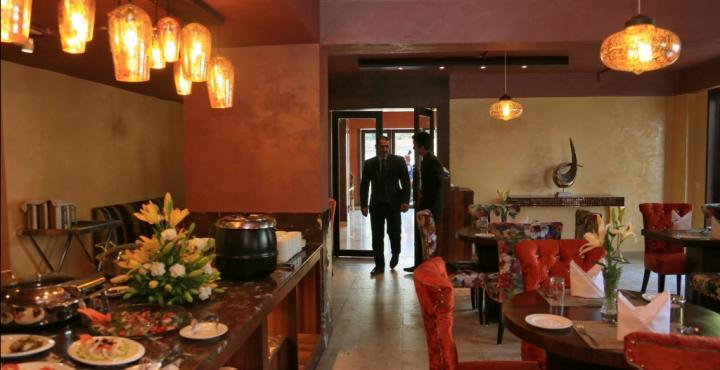 Batra Hotels And Residences Srīnagar Zewnętrze zdjęcie
