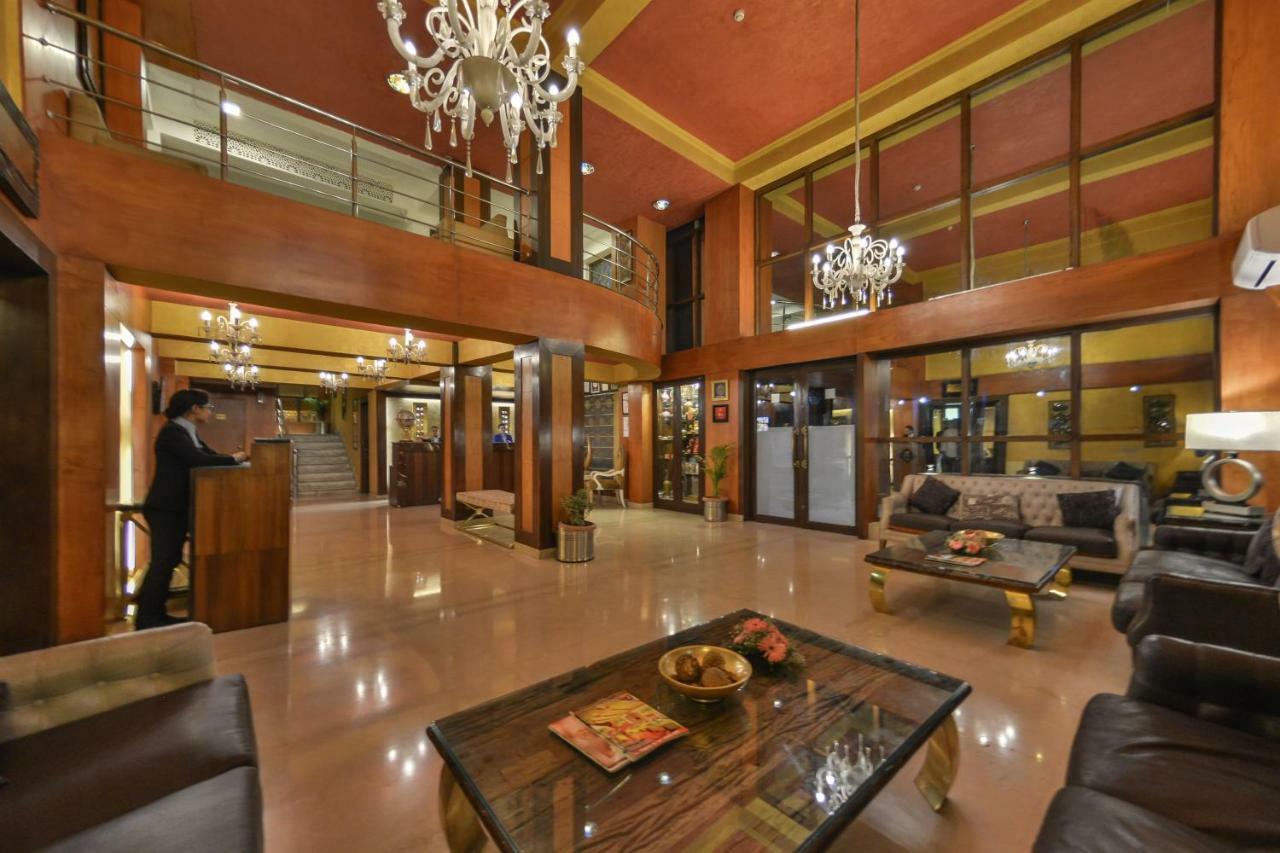Batra Hotels And Residences Srīnagar Zewnętrze zdjęcie