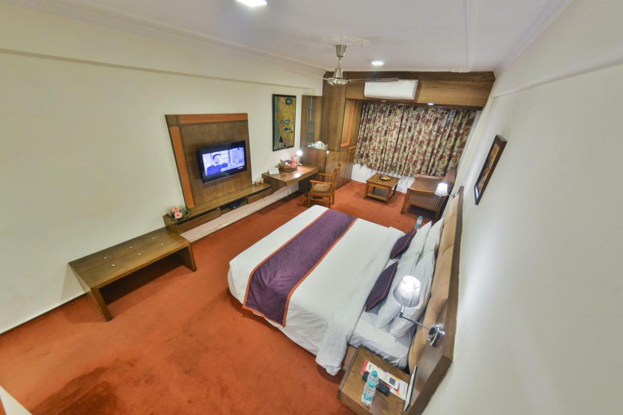 Batra Hotels And Residences Srīnagar Zewnętrze zdjęcie